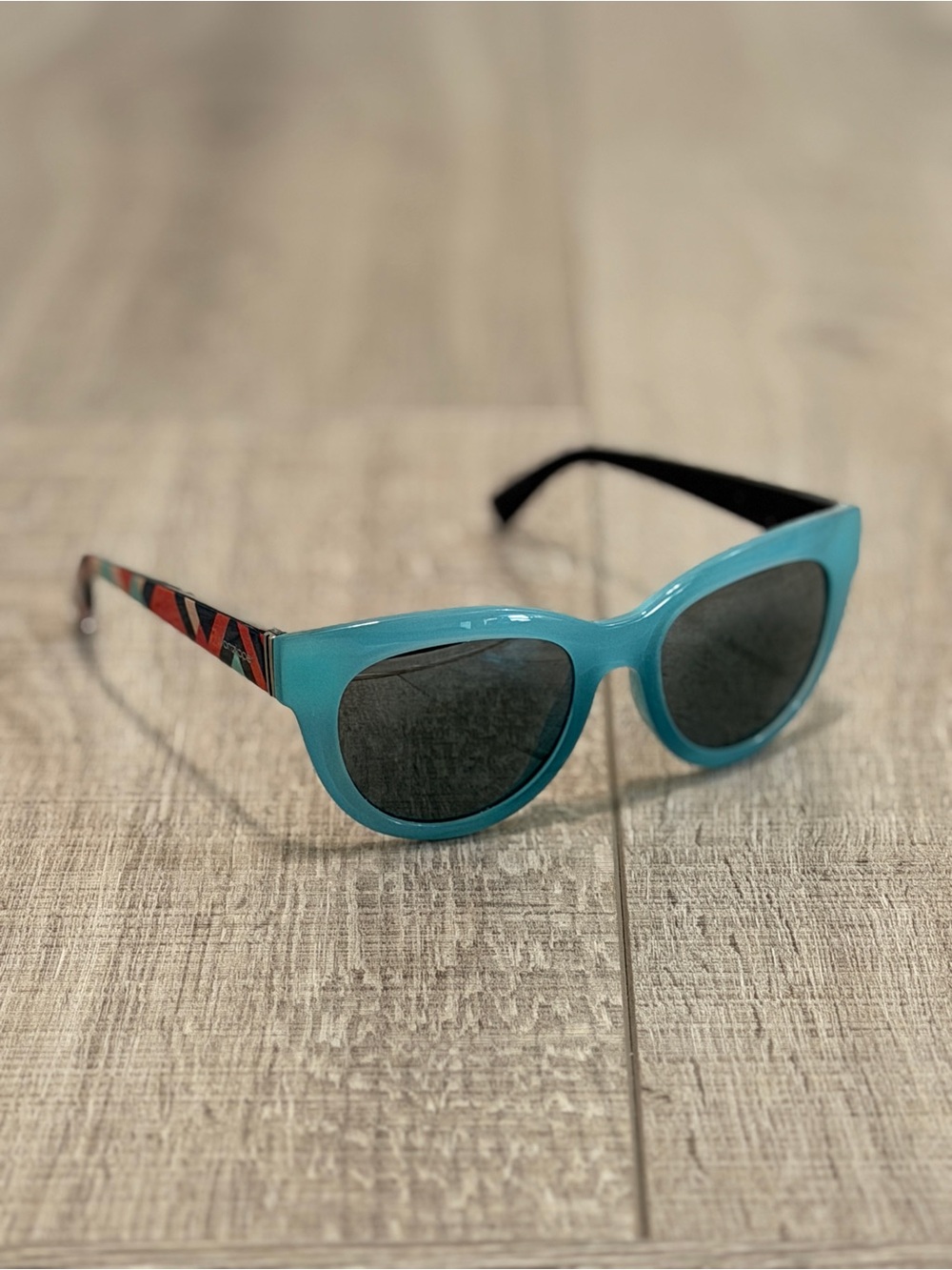 VONZIPPER Cat-Eye Sunglasses